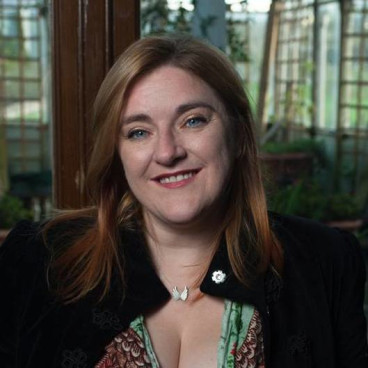 Image of the author Jessica Thorne (Ruth Frances Long) 